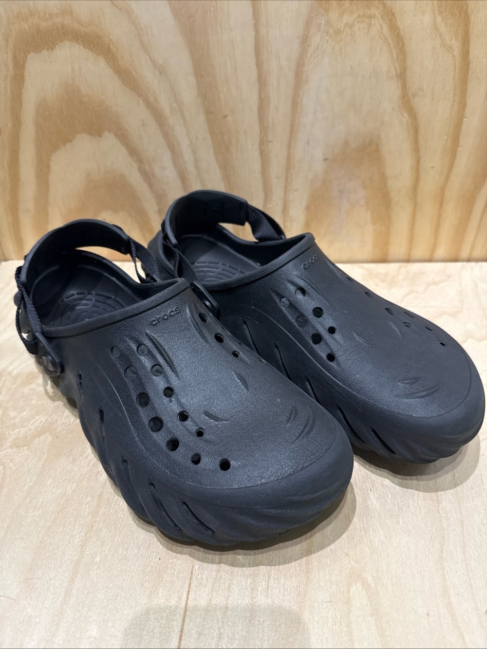 Mens CROCS ECHO CLOG BLACK 207937-001 US Size 15